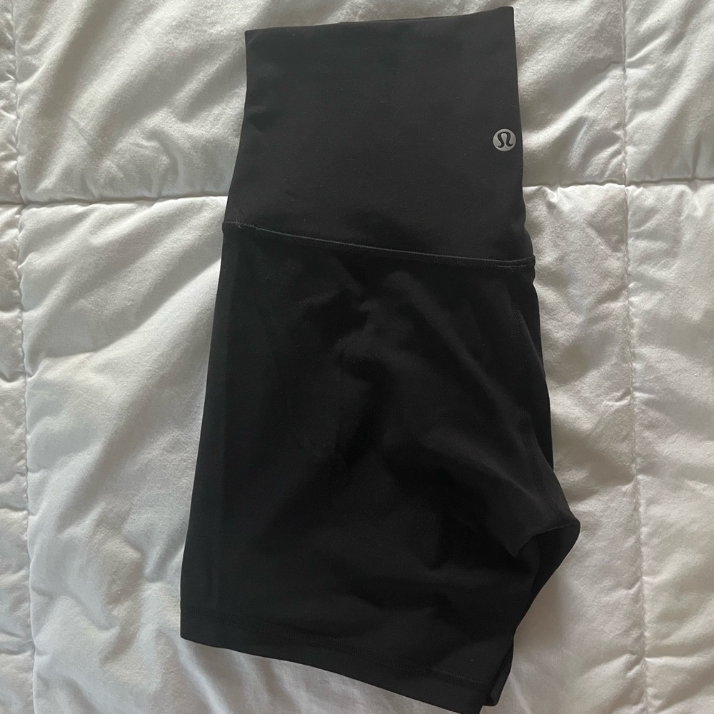 Lululemon Size 6 Align High Rise Biker Shorts